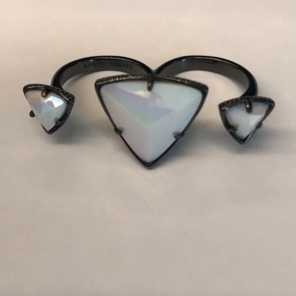 Kendra Scott rare iridescent gunmetal ring rachel